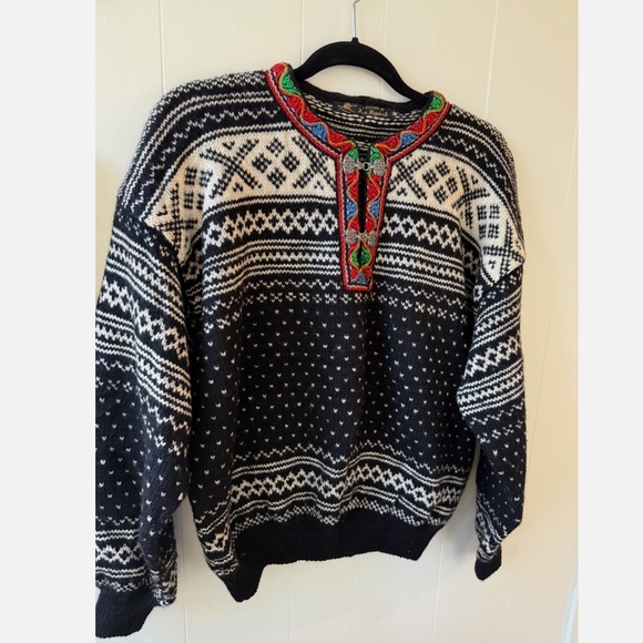 Handmade Nordic Wool Fair Isle Sweater Black Cream Silver Clasps Ribbon - Picture 3 of 5